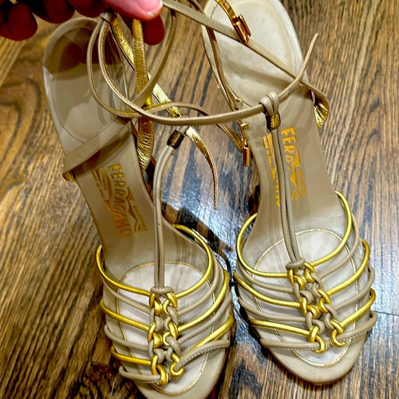 Salvatore Ferragamo Shoes - Ferragamo shoes 9